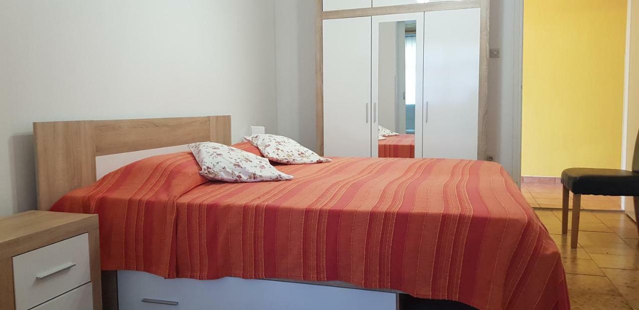Clara 2 Apartment Porec Exterior photo